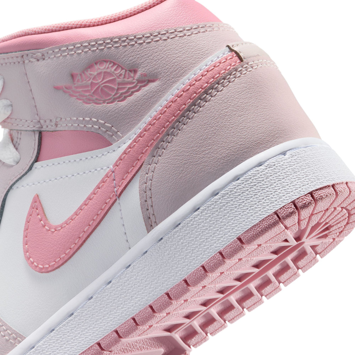 Air Jordan 1 Mid Big Kids' Sneakers